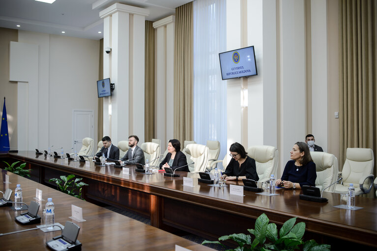 Fotogrāfija 20: AFET/SEDE Delegation to Moldova - Meeting with Natalia GRAVRILITA, Prime Minister of the Republic of Moldova.