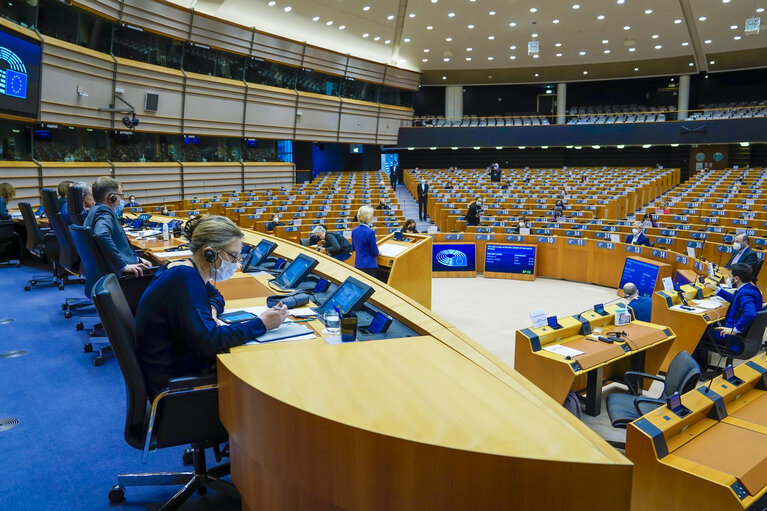 Fotografija 12: EP plenary session - The state of play of the EU's COVID-19 Vaccination Strategy