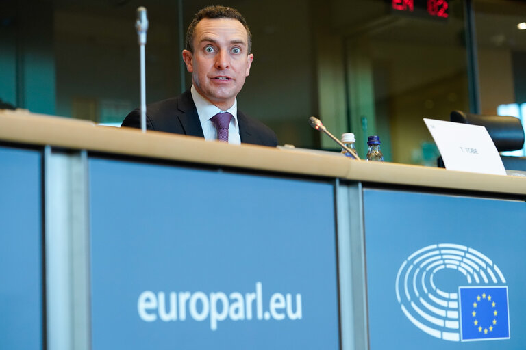 DEVE Committee - Access to COVID-19 vaccines for developing countries - exchange of views with Jutta URPILAINEN, Commissioner for International Partnerships