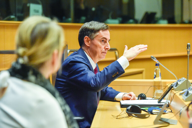 Photo 15: CDC meeting  - Exchange of views with AFET chair David McALLISTER