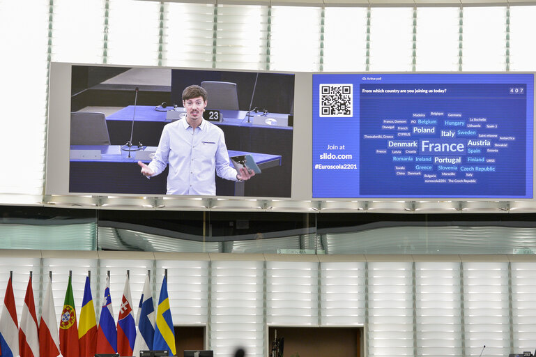 Foto 23: Euroscola Online "A Young European Green Deal"