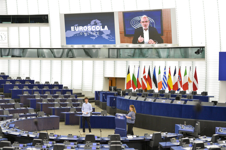 Foto 4: Euroscola Online "A Young European Green Deal"