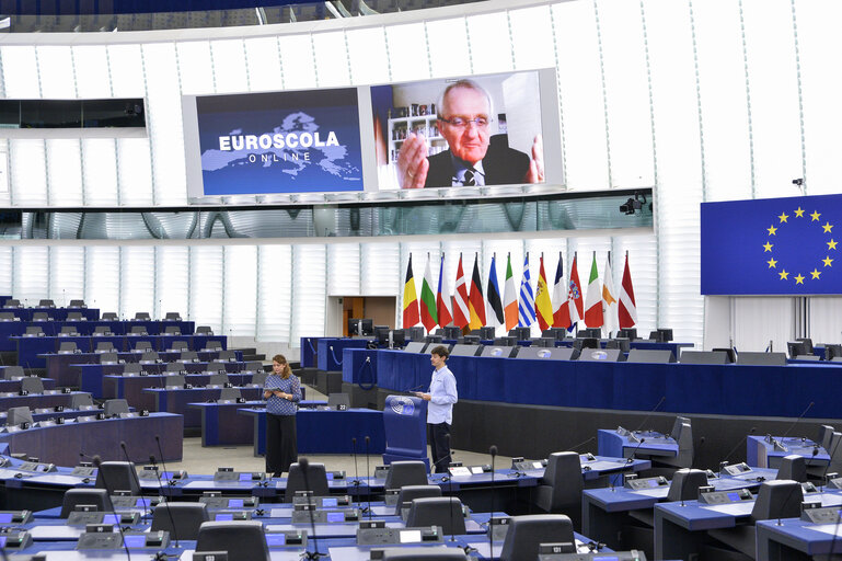 Foto 19: Euroscola Online "A Young European Green Deal"