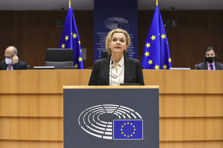 Fotografi 7: EP plenary session.- Mitigating the consequences of earthquakes in Croatia