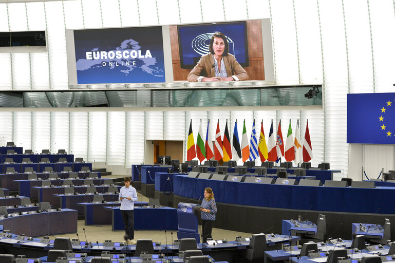 Foto 11: Euroscola Online "A Young European Green Deal"