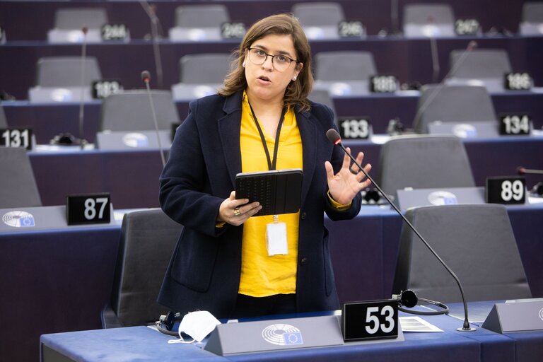 Photo 19 : EP Plenary session - One-minute speeches