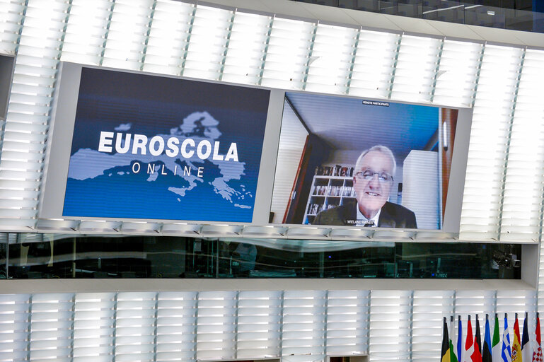 Euroscola Online - Education & Youth Employment: What do we need for our future ?