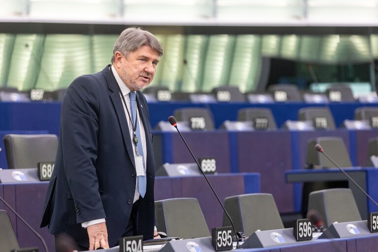 Fotagrafa 12: EP Plenary session - Guidelines for the 2023 budget – Section III