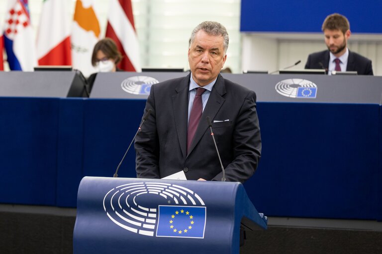 Photo 34: EP Plenary session - Trans-European energy infrastructure