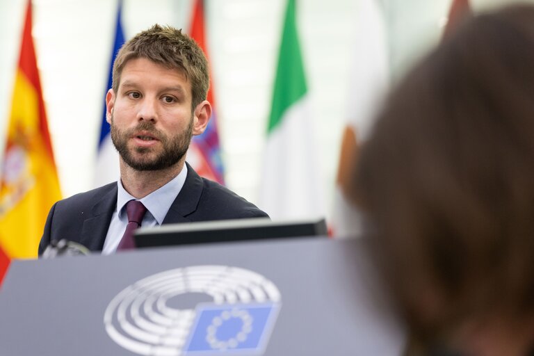 Photo 30: EP Plenary session - Trans-European energy infrastructure