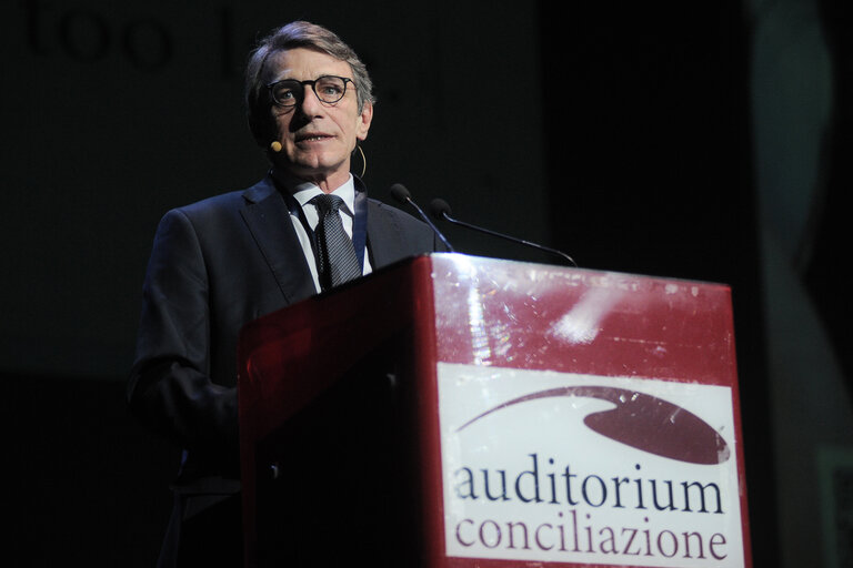 Foto 5: David SASSOLI, EP President, attends a debate at the symposium “The Good Algorithm? Artificial Intelligence, Ethics, Law, Health”