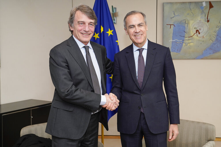 Fotografija 1: David SASSOLI, EP President meets with Mark CARNEY, Governor of the Bank of England