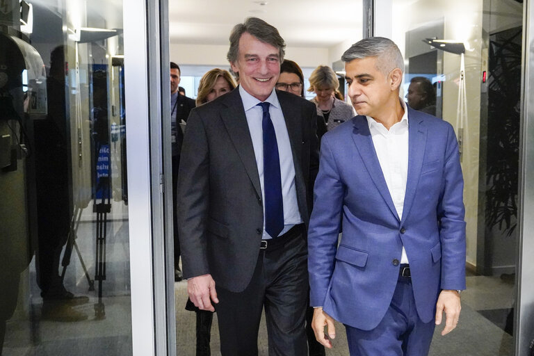 Fotografie 4: David SASSOLI, EP President meets with Sadiq KHAN, mayor of London