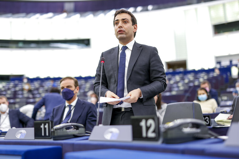 Fotografie 4: EP Plenary session - Question Time to Ursula von der LEYEN, President of the European Commission - Two years on, implementation of the political priorities