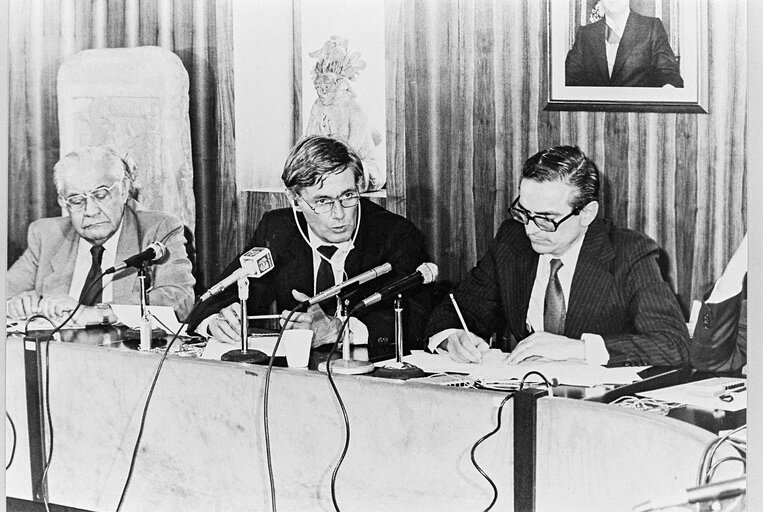 Fotografie 14: 10th meeting of the Latino-American Parliamentary Assembly - Parlamento Latinoamericano - in Bogota, Colombia from 22 to 25 August 1982