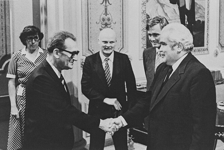 Fotografie 15: 10th meeting of the Latino-American Parliamentary Assembly - Parlamento Latinoamericano - in Bogota, Colombia from 22 to 25 August 1982