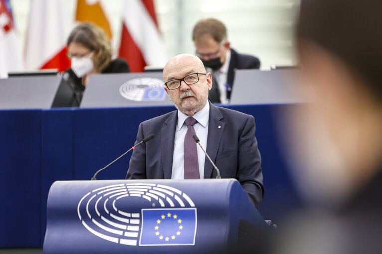 Fotografi 44: EP Plenary session - Conclusions of the European Council meeting of 24-25 March 2022: including the latest developments of the war against Ukraine and the EU sanctions against Russia and their implementation