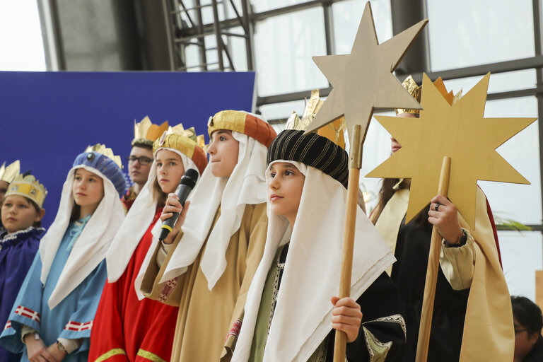 Foto 1: Carol singers from different European countries invited at the EP in Brussels