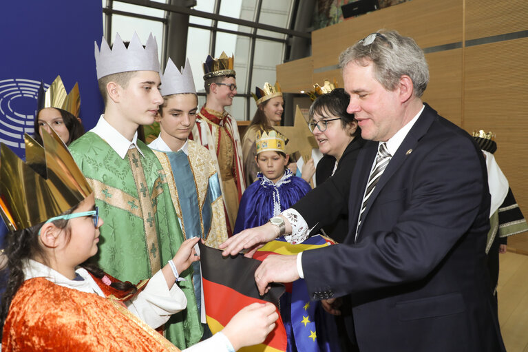 Foto 7: Carol singers from different European countries invited at the EP in Brussels