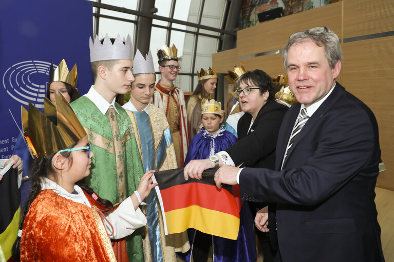 Снимка 8: Carol singers from different European countries invited at the EP in Brussels