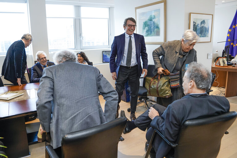 Nuotrauka 1: David SASSOLI, EP President meets with professor Gui