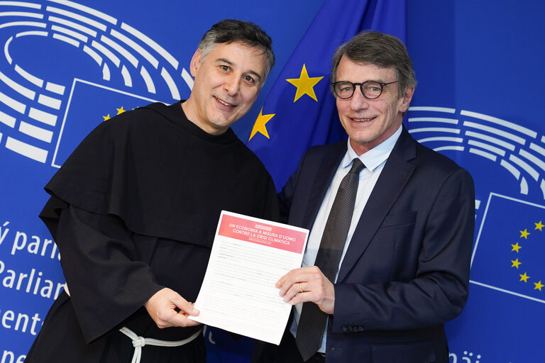 David SASSOLI, EP President meets with Father Enzo Fortunato.