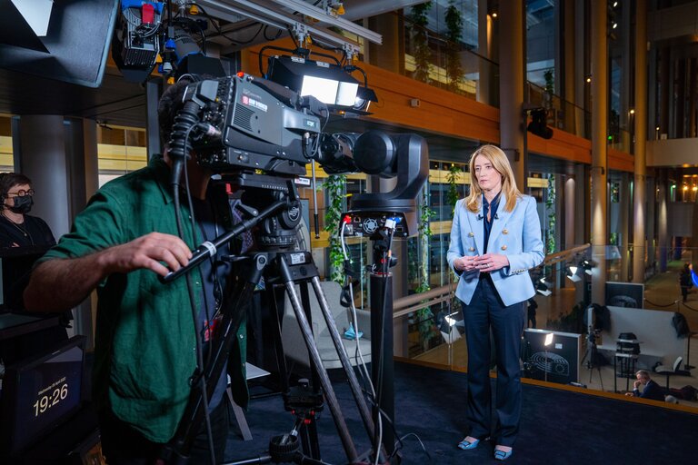 Photo 2: Interview live of Roberta METSOLA, EP President by TV Channel RAI