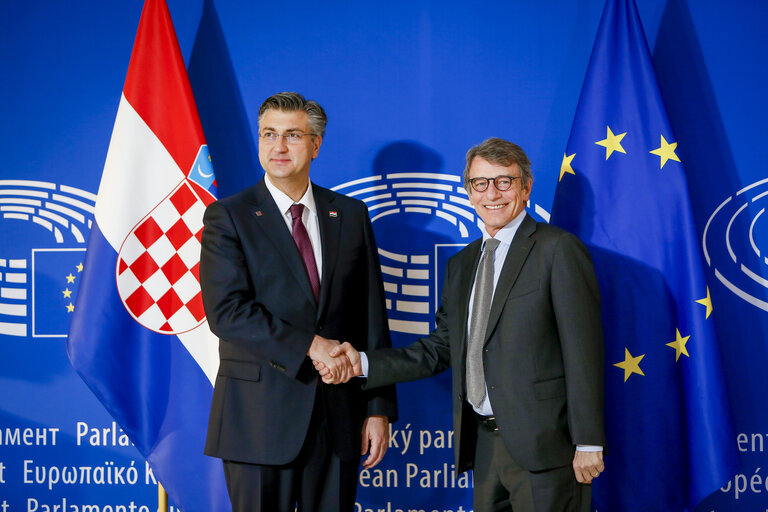 Zdjęcie 10: David SASSOLI, EP President welcomes Andrej PLENKOVIĆ, Croatian Prime Minister