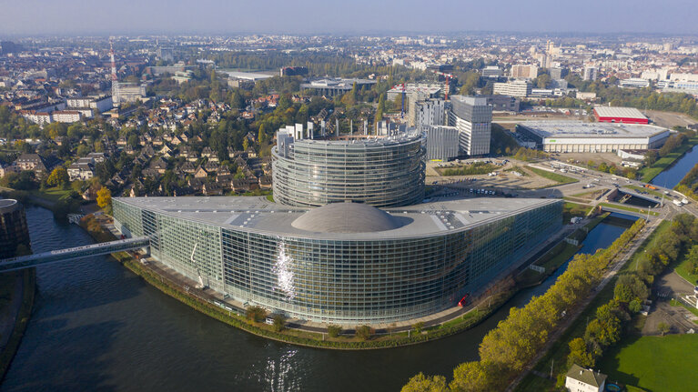 Foto 27: Aerial view of the EP building in Strasbourg