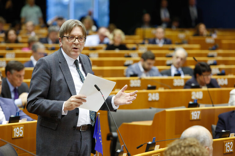 Fotogrāfija 9: EP Plenary session - Withdrawal Agreement of the United Kingdom of Great Britain and Northern Ireland from the European Union andthe European Atomic Energy Community