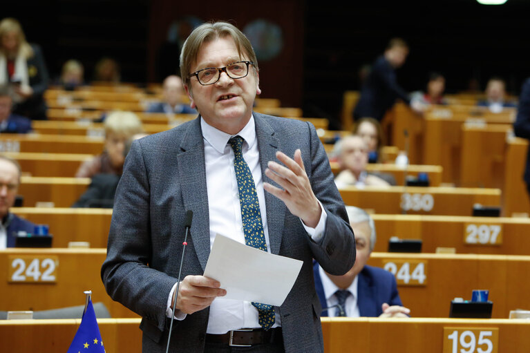 Fotogrāfija 10: EP Plenary session - Withdrawal Agreement of the United Kingdom of Great Britain and Northern Ireland from the European Union andthe European Atomic Energy Community