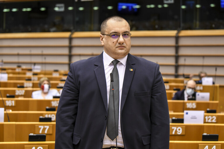 EP Plenary session - Council and Commission statements - European protection of cross-border and seasonal workers in the context of the COVID-19 crisis