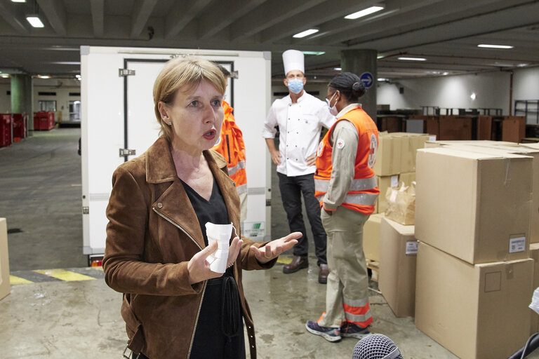 Billede 46: European Parliament in Strasbourg - EP buildings used in the fight against COVID-19 - Preparation of daily meals for people in need