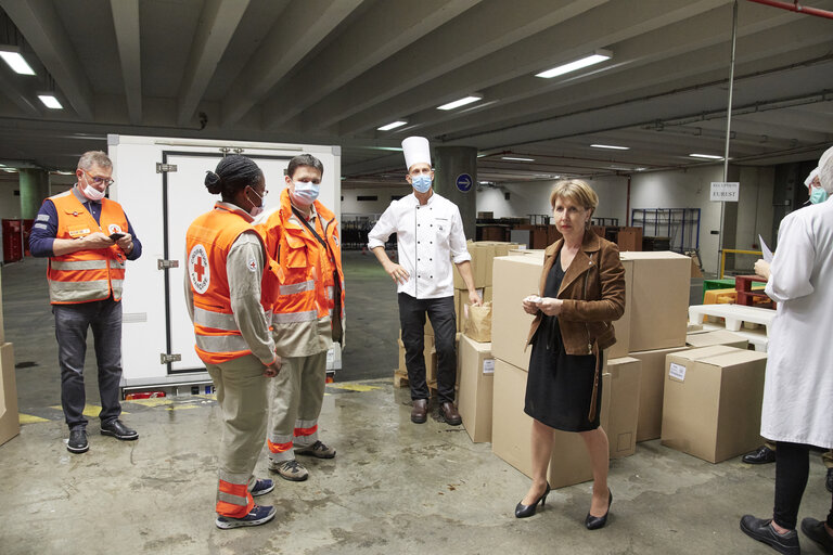 Billede 48: European Parliament in Strasbourg - EP buildings used in the fight against COVID-19 - Preparation of daily meals for people in need