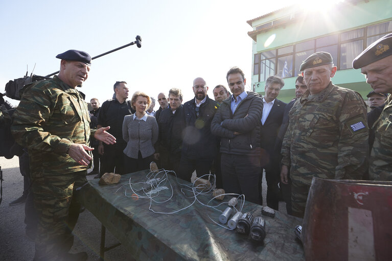 Fotagrafa 2: European Council President Charles MICHEL, European Commission President Ursula VON DER LEYEN and European Parliament President David SASSOLI in Greece- Landing at Orestiada. Visit to border post 1