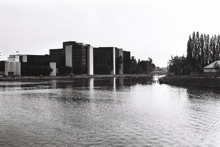 Exterior view on the IPE building seen across the Ill river in Strasbourg in September 1980