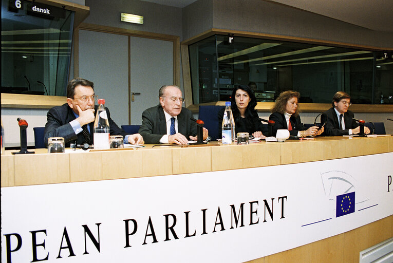 Fotogrāfija 5: Press conference at the EP in Brussels