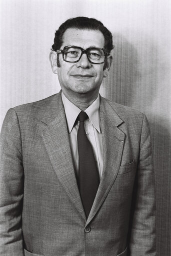 Portrait of the MEP Jacques DENIS in July 1980.