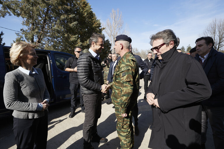 Fotagrafa 15: European Council President Charles MICHEL, European Commission President Ursula VON DER LEYEN and European Parliament President David SASSOLI in Greece- Landing at Orestiada. Visit to border post 1