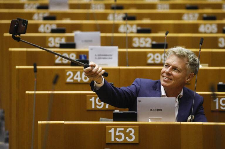 EP Extraordinary Plenary session - Announcement of the results of the votes on amendments