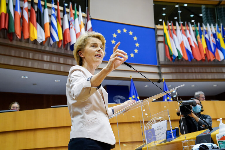 Photo 3 : EP Plenary session - Presentation of the programme of activities of the German Presidency - Council and Commission statements