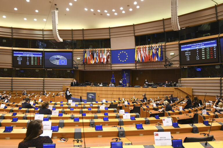 Fotografie 12: Plenary Session - The EU's public health strategy post COVID-19