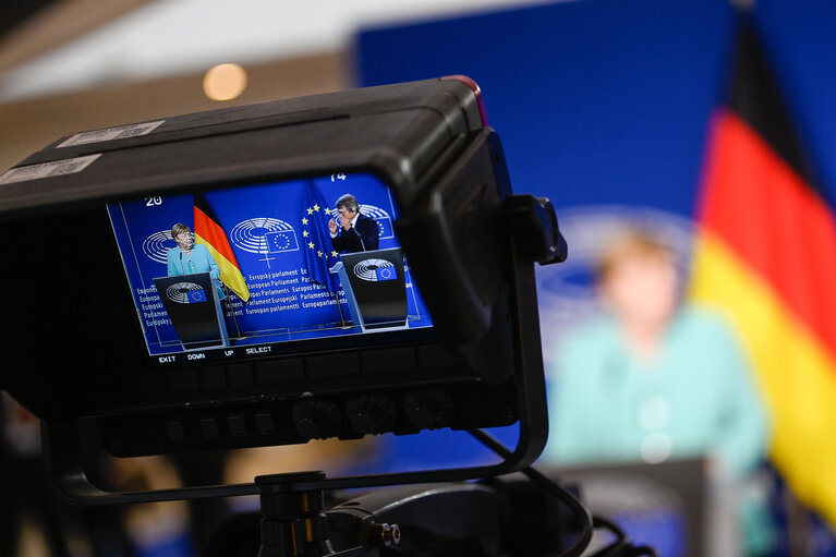 Photo 6 : Official visit of Angela MERKEL, German Chancellor for the Presentation of the programme of activities of the German Presidency - Statement