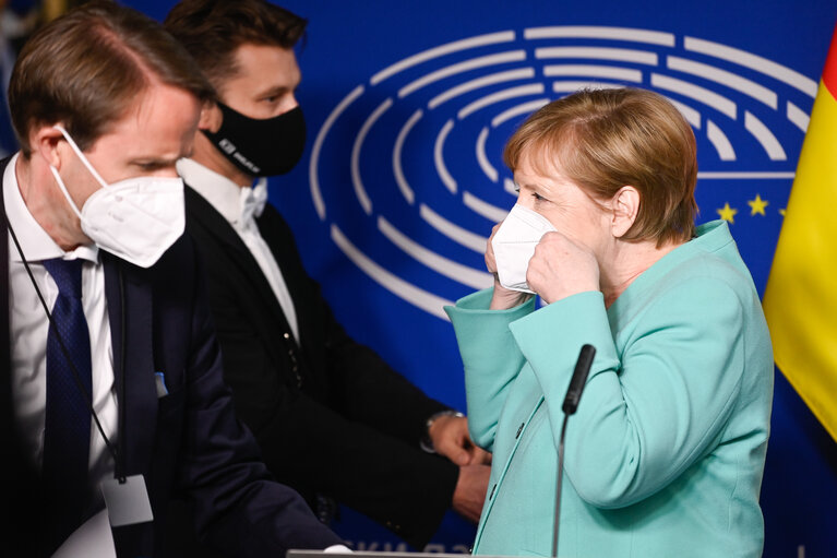 Photo 1 : Official visit of Angela MERKEL, German Chancellor for the Presentation of the programme of activities of the German Presidency - Statement