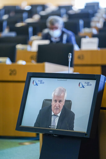 Fotografie 3: LIBE Committee meeting -  Exchange of views with Horst Lorenz SEEHOFER, Minister of the Interior of Germany