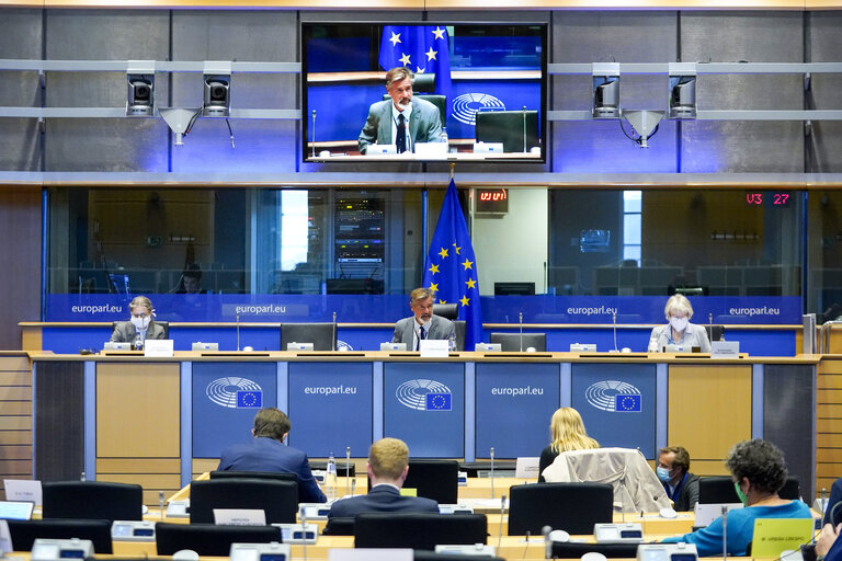 Fotó 29: EP LIBE Committee meeting - The new Pact on Asylum and Migration -Debate with the Vice-President of the European Commission in charge of promoting our European Way of Life and the European Commissioner for Home Affairs