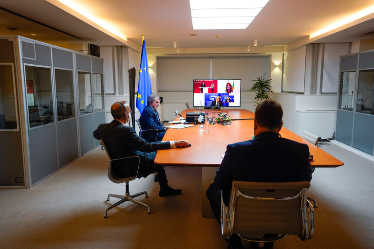 Suriet 2: David SASSOLI, EP President takes part in a video conference 'High-level panel: Upward convergence - What does it take in view of the crises  ?'  organised by Hubertus HEIL German Federal Ministry of Labour and social affairs.