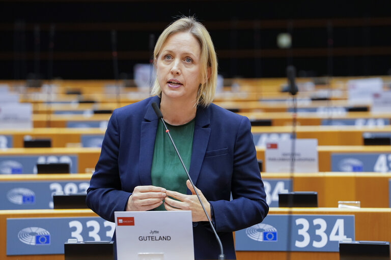 Valokuva 27: EP Plenary session - Preparation of the European Council meeting of 10-11 December 2020