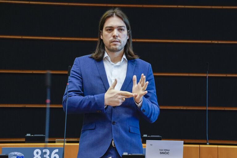 Fotografie 10: EP Plenary session - Preparation of the European Council meeting of 10-11 December 2020