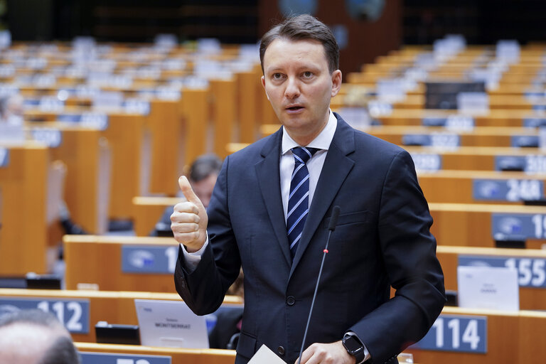 Fotografie 33: EP Plenary session - Preparation of the European Council meeting of 10-11 December 2020